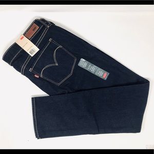 LEVIS DARK WASH SLIGHT SKINNY MODERN RISE 32 X 30